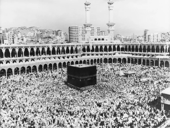 Co Znamená Vidět Zaměstnance Masjid Al-Haram V Islámském Výkladu Snů?